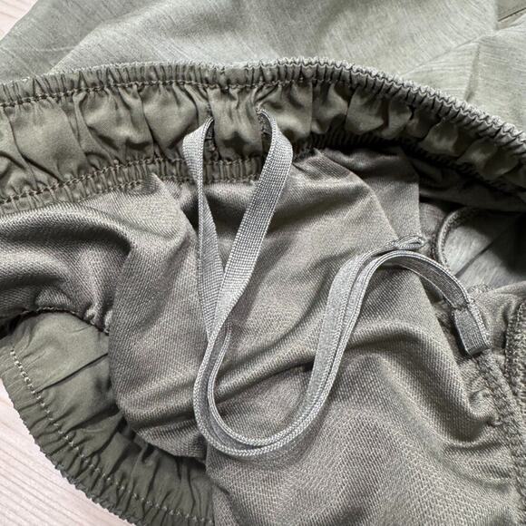 Nike Shorts Women S Green Olive Running Shorts Build In Briefs Side Pockets Gym - Picture 5 of 8